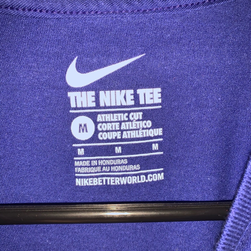 Nike tee - Picture 2 of 3